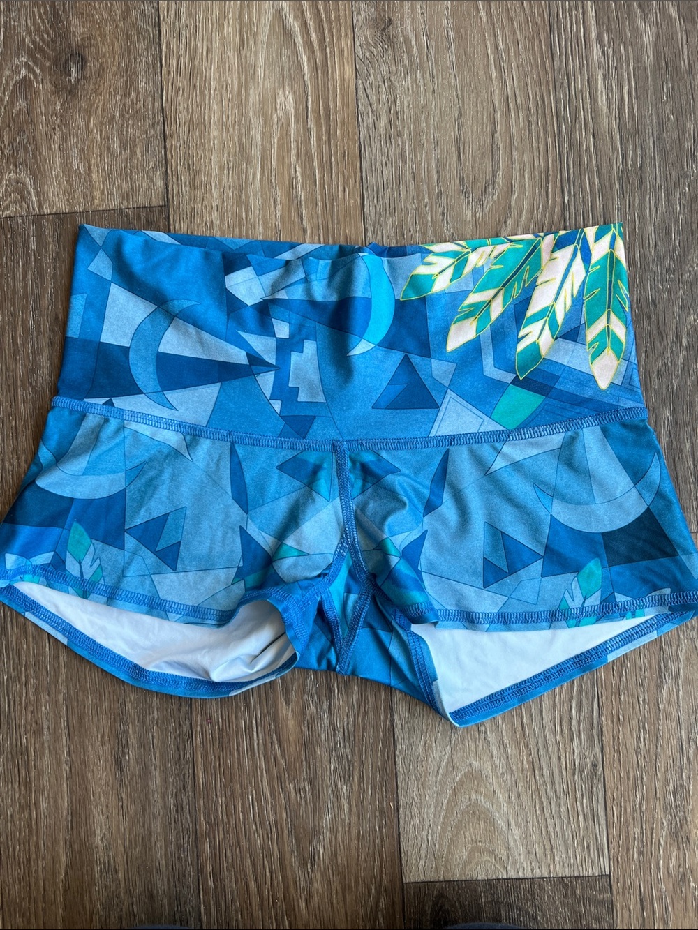 teeki yoga shorts "Lightning in a Bottle" rare find. See photos